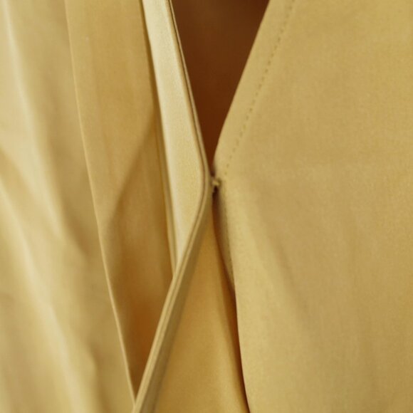 NWT Theory Silk Wrap Tie V-neck Top Blouse | Workwear to Weekend Chic - Picture 13 of 15